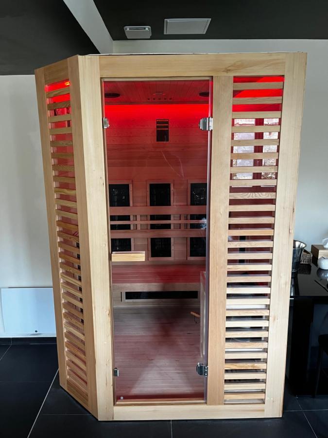 Magnifique Duplex Avec Jaccuzi, Sauna Et Cinema Room Privatif Fontenoy  Exterior photo